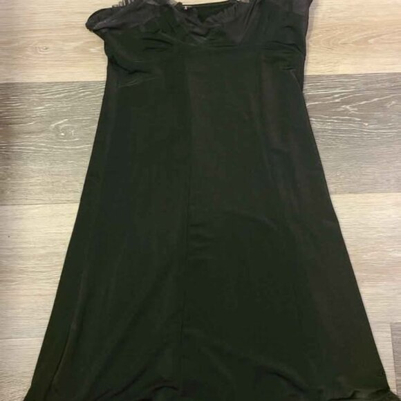 Victoria's Secret M black nightgown - Picture 2 of 3